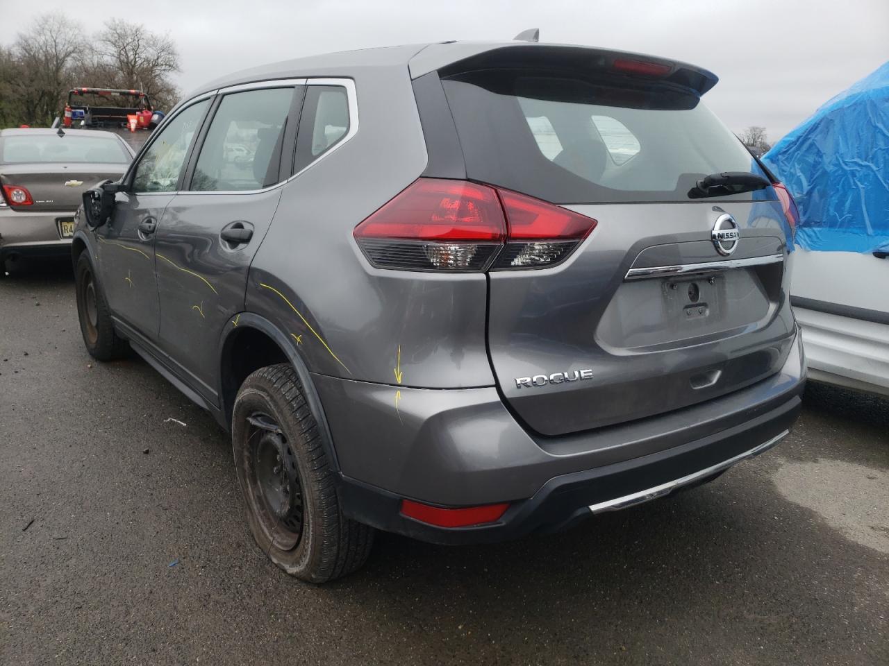 Photo 3 from auction – 2018 NISSAN ROGUE S with VIN KNMAT2MV1JP520472