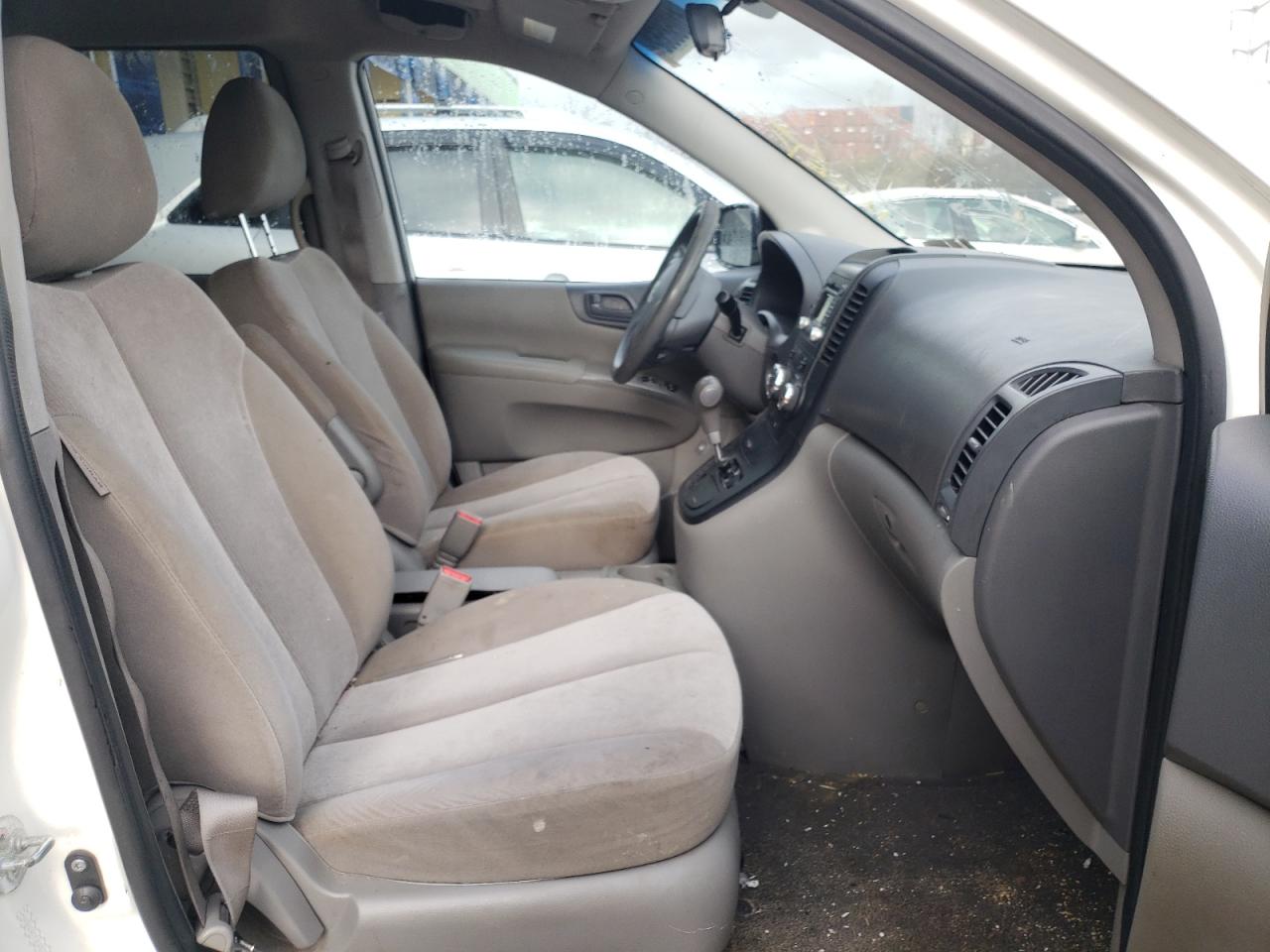 Photo 5 from auction – 2014 KIA SEDONA LX with VIN KNDMG4C73E6574495