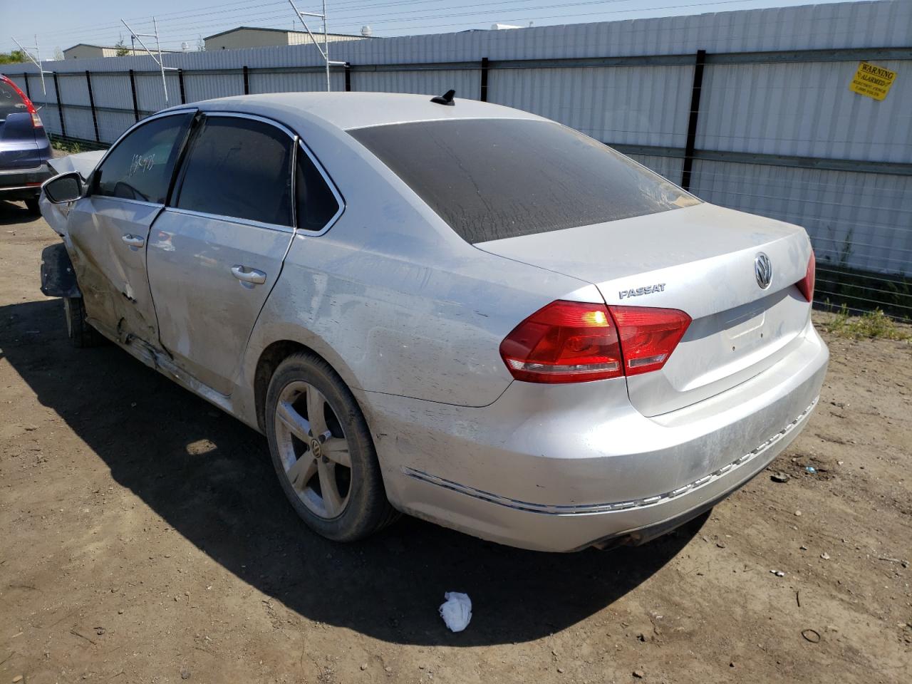 Photo 3 from auction – 2014 VOLKSWAGEN PASSAT S with VIN 1VWAT7A34EC048195