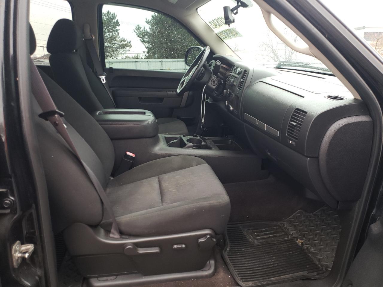 Photo 5 from auction – 2011 CHEVROLET SILVERADO with VIN 1GCPKSE38BF194798