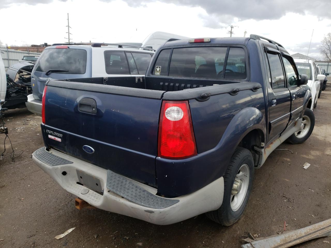 Photo 4 from auction – 2002 FORD EXPLORER S with VIN 1FMZU77E22UC98323