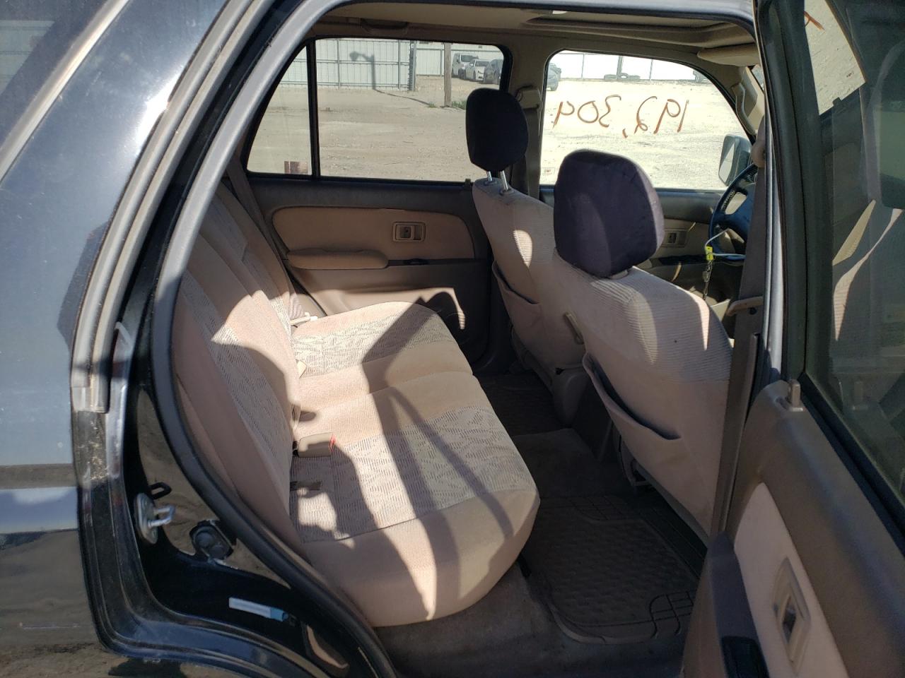 Photo 6 from auction – 1999 TOYOTA 4RUNNER SR with VIN JT3GN86R6X0097725