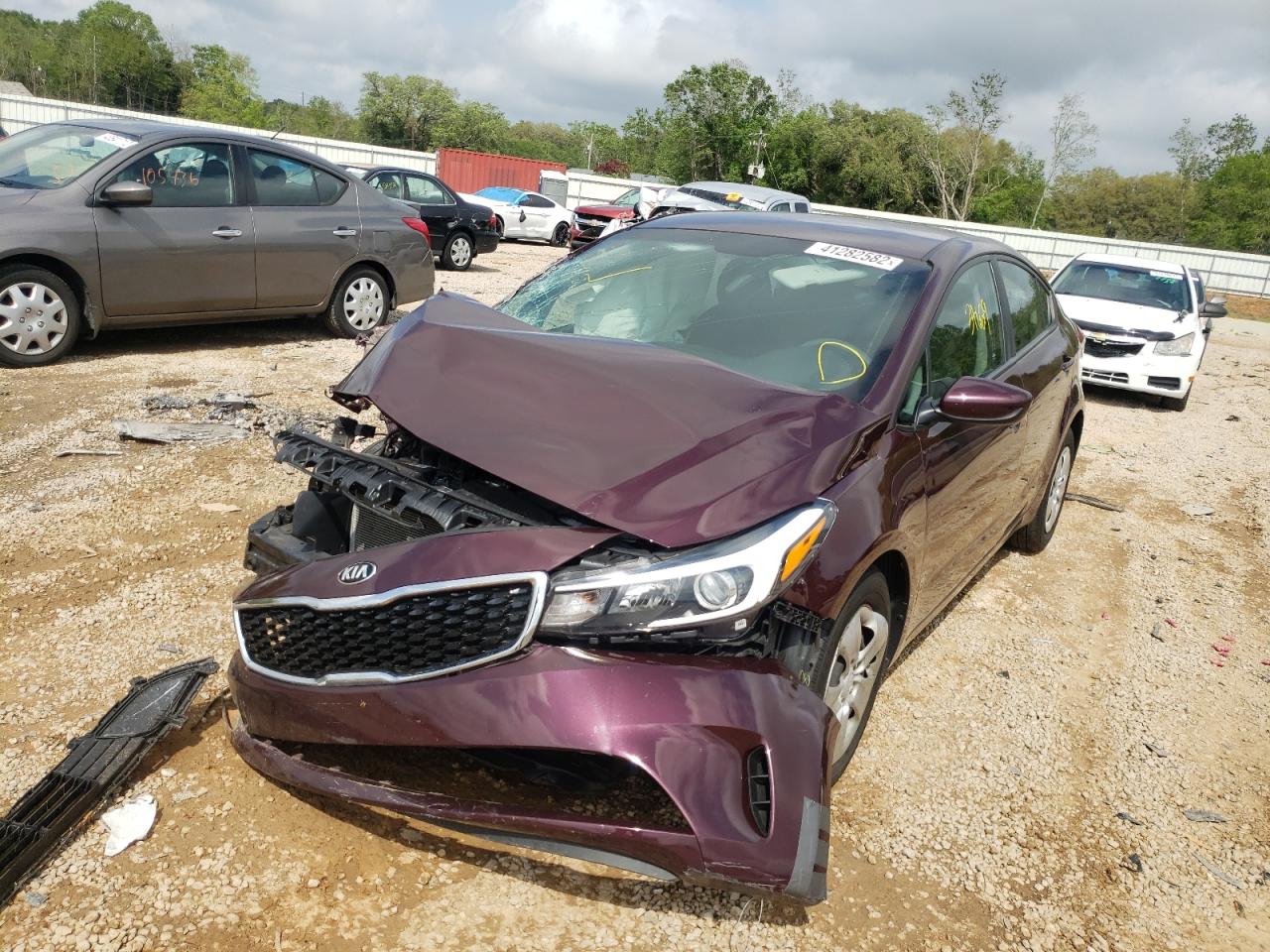Photo 2 from auction – 2018 KIA FORTE LX with VIN 3KPFK4A75JE271894
