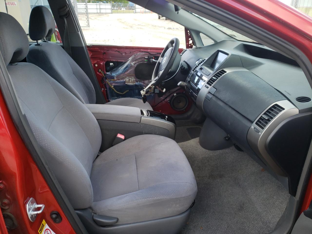 Photo 5 from auction – 2007 TOYOTA PRIUS with VIN JTDKB20U677568384