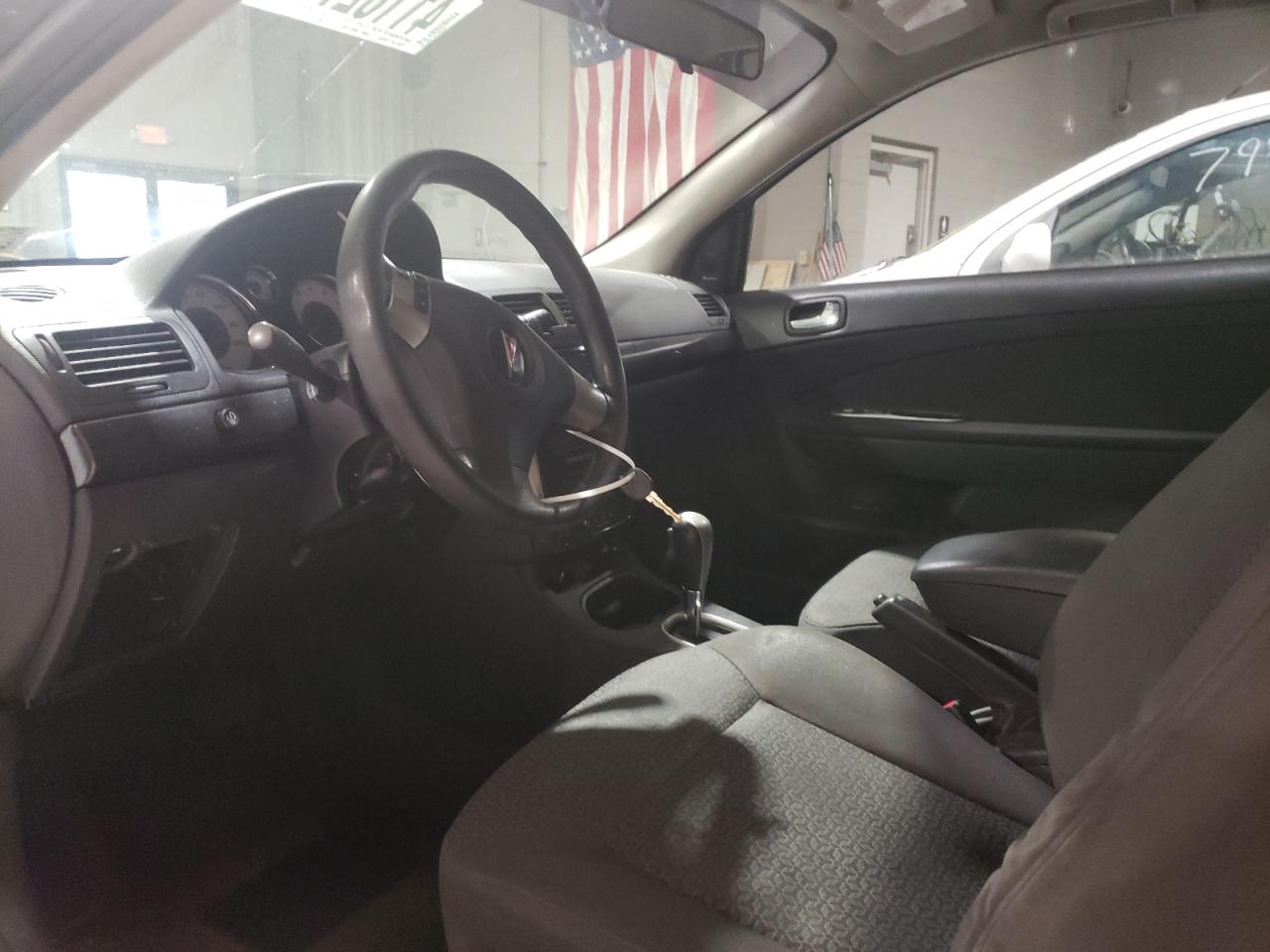 Photo 5 from auction – 2007 PONTIAC G5 with VIN 1G2AL15F077398377