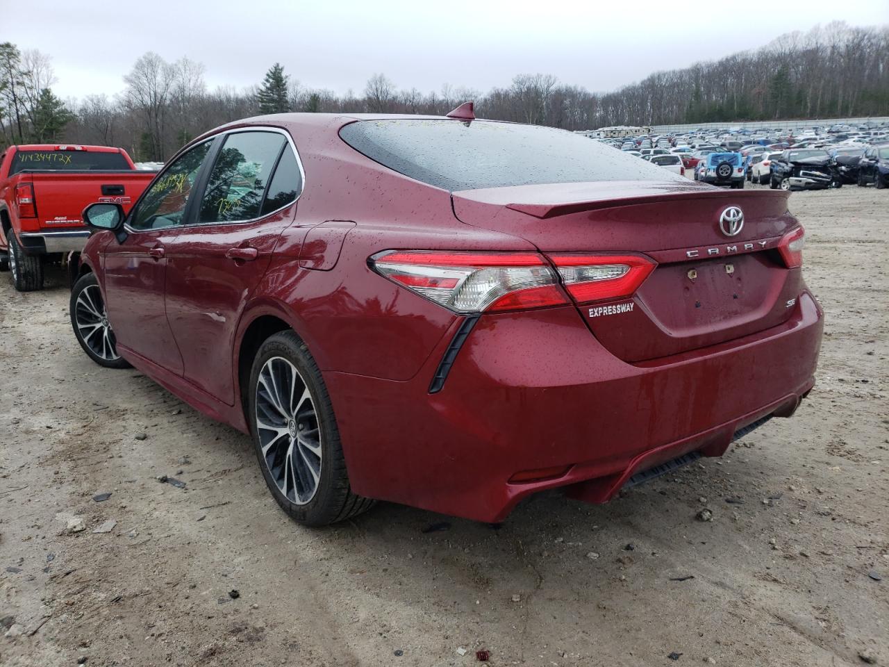 Photo 3 from auction – 2018 TOYOTA CAMRY with VIN 4T1B11HK0JU528337