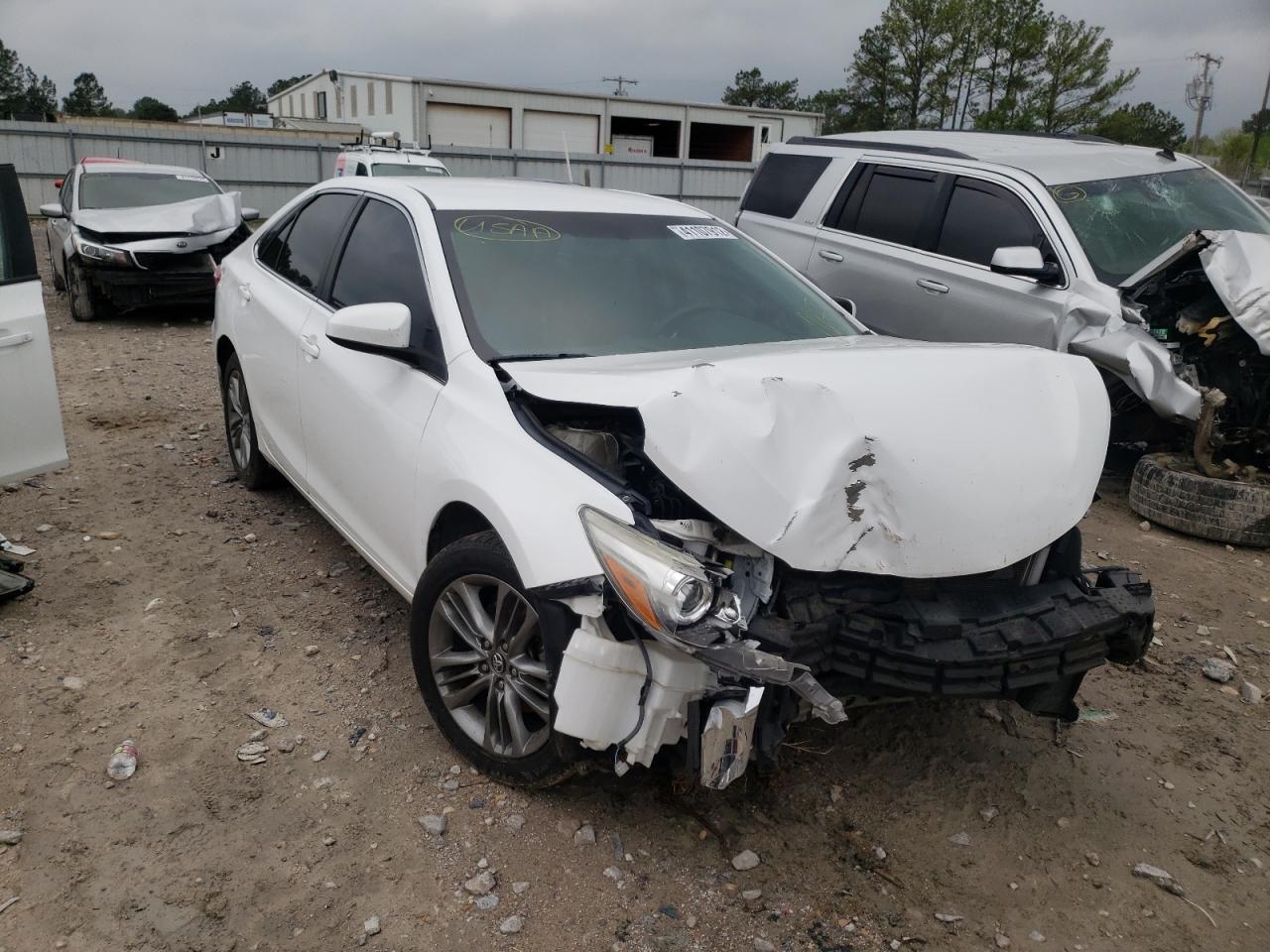 TOYOTA CAMRY LE 2016 with VIN 4T1BF1FK5GU569365 - Photo from auction