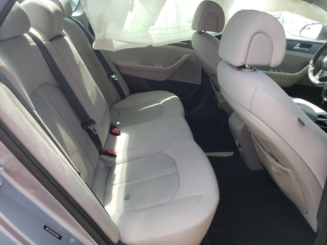 Photo 6 from auction – 2016 HYUNDAI SONATA SE with VIN 5NPE24AF4GH310093