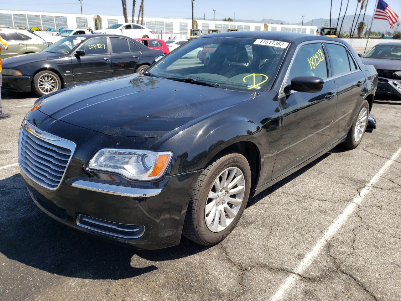 Photo 2 from auction – 2013 CHRYSLER 300 with VIN 2C3CCAAG3DH573549