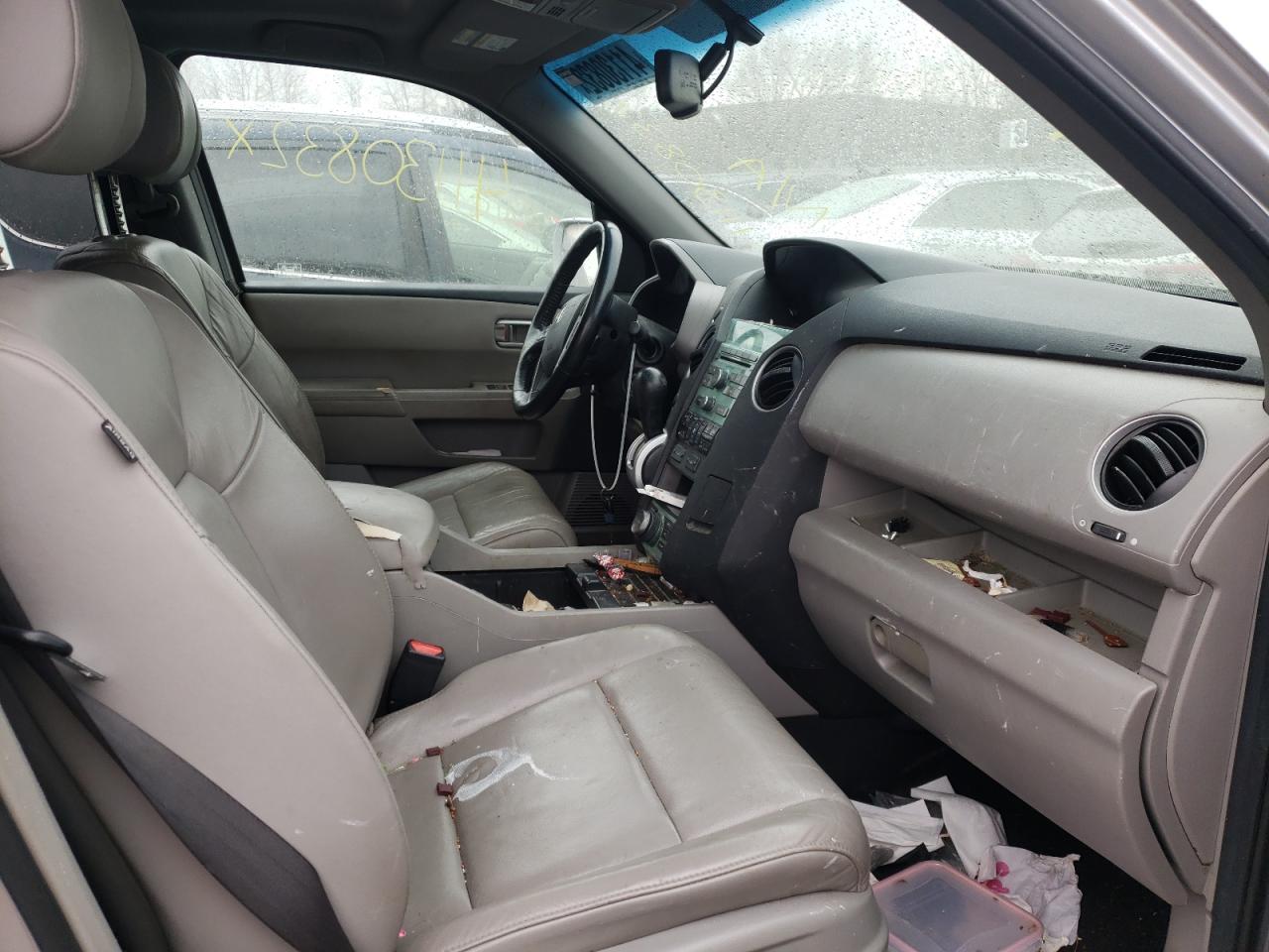 Photo 5 from auction – 2010 HONDA PILOT TOUR with VIN 5FNYF4H86AB006424