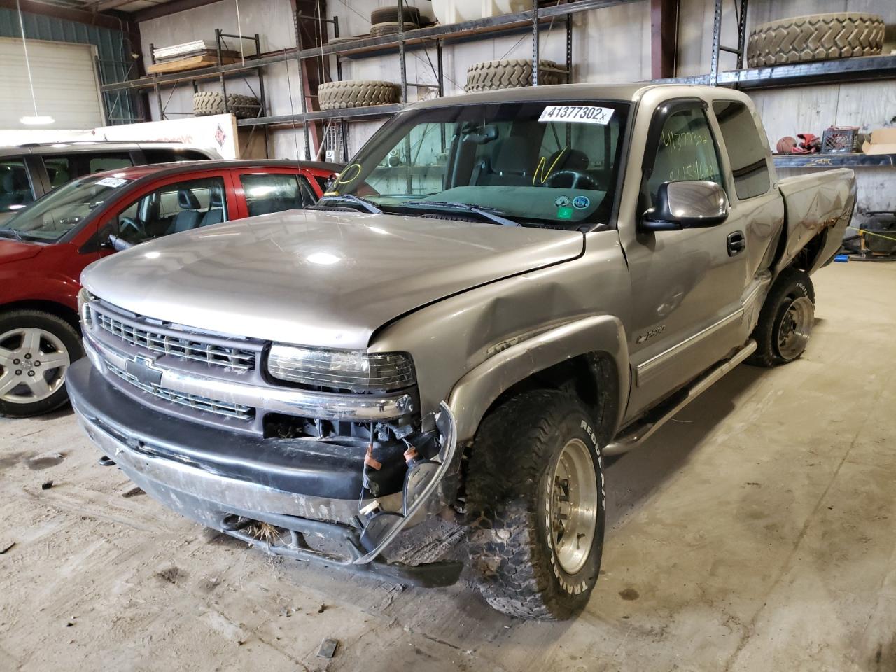 Photo 2 from auction – 1999 CHEVROLET SILVERADO with VIN 1GCGK29UXXE212640