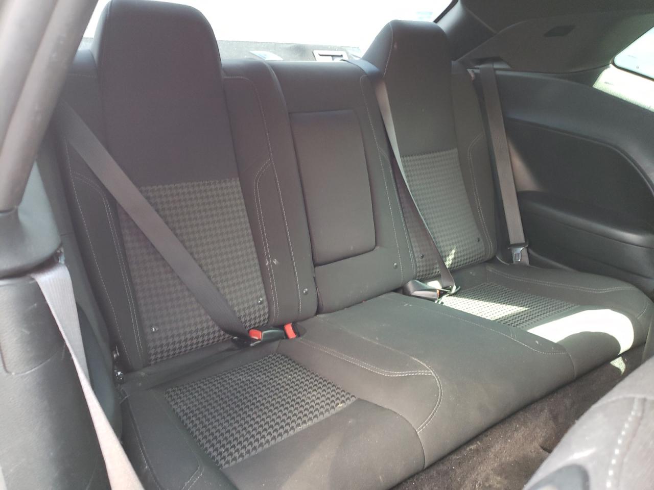 Photo 6 from auction – 2018 DODGE CHALLENGER with VIN 2C3CDZAG3JH218954