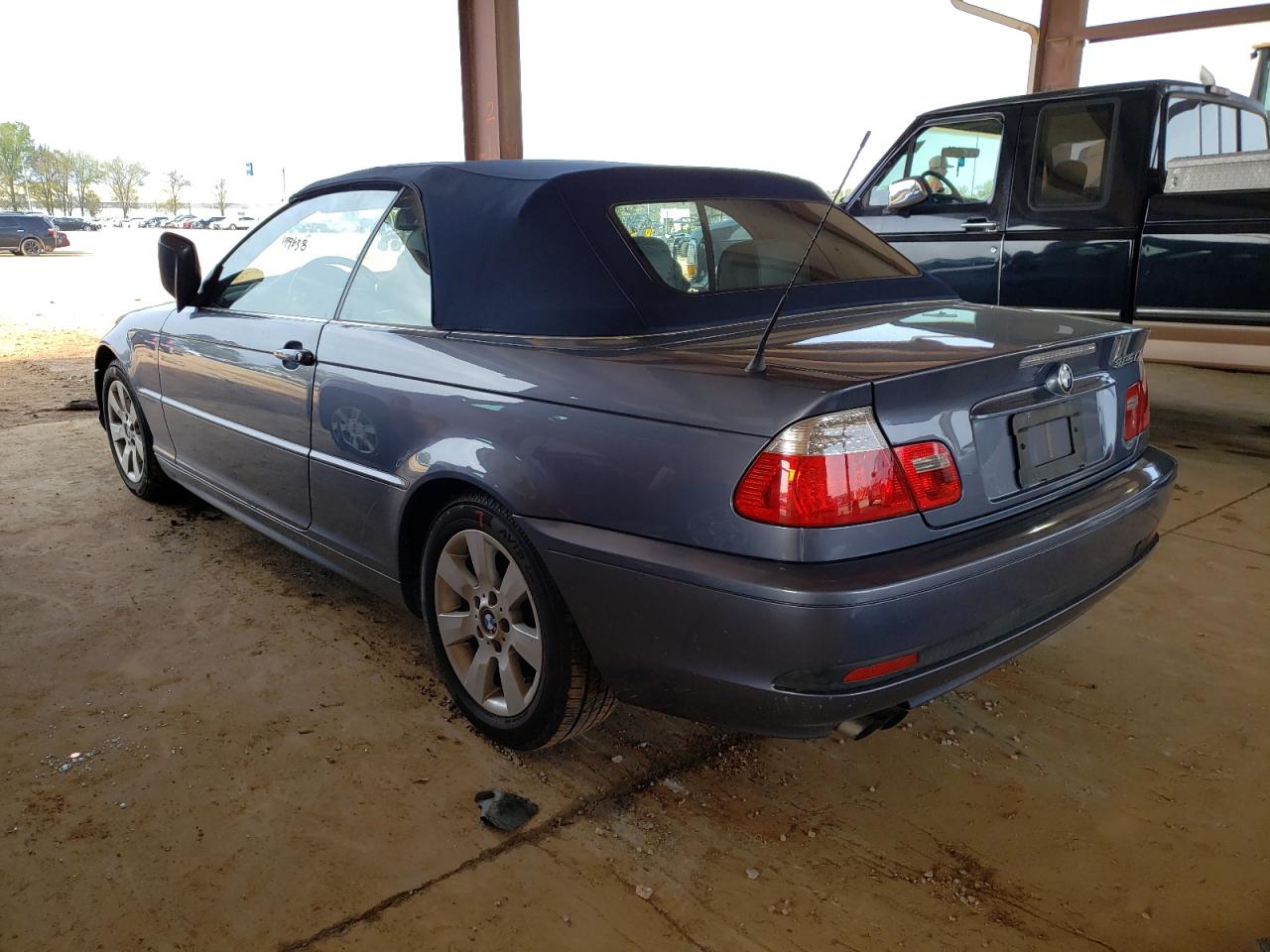 Photo 3 from auction – 2005 BMW 325 CI with VIN WBABW334X5PL39089