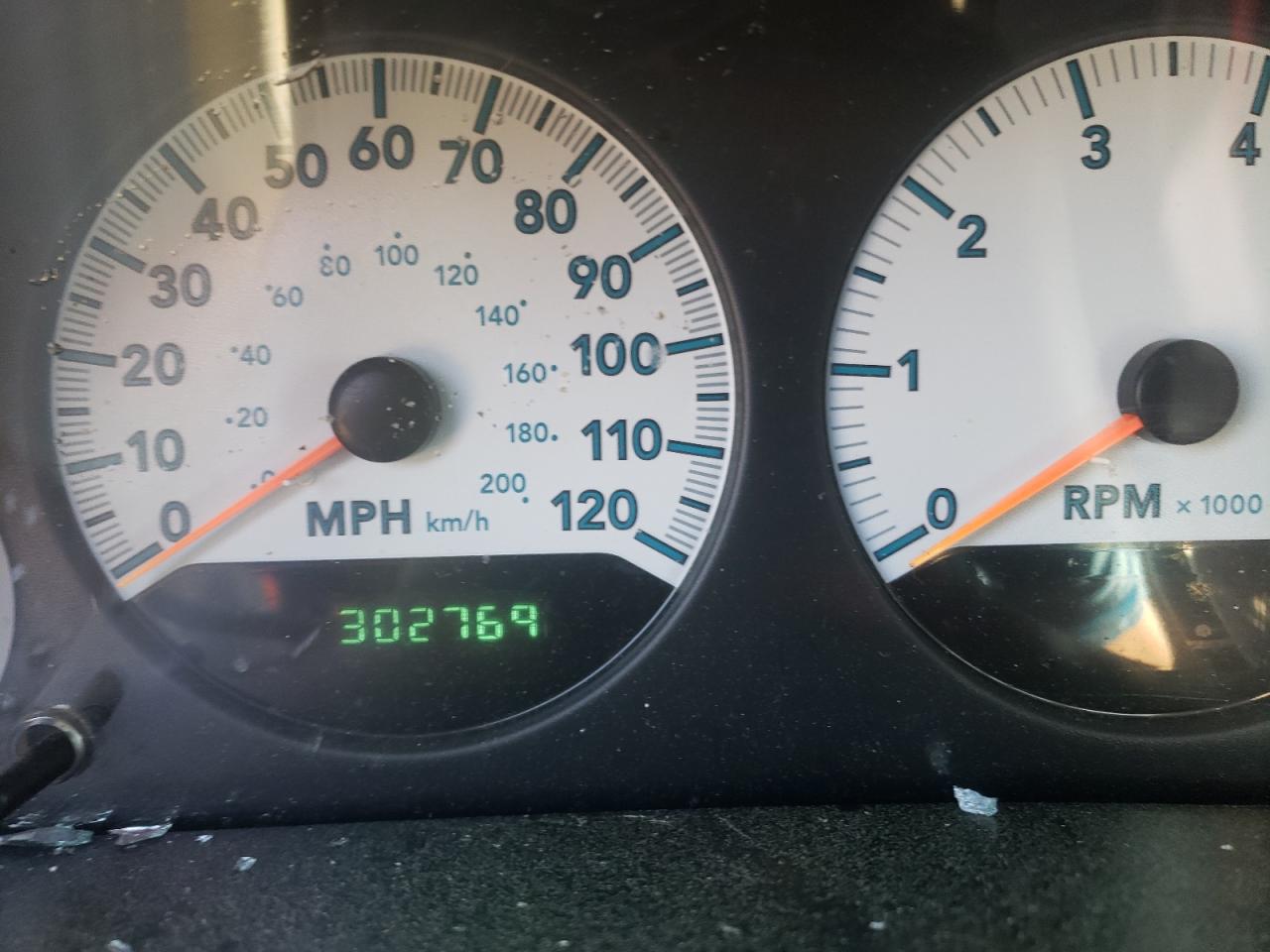 Photo 8 from auction – 2005 DODGE GRAND CARA with VIN 2D4GP44L95R437467