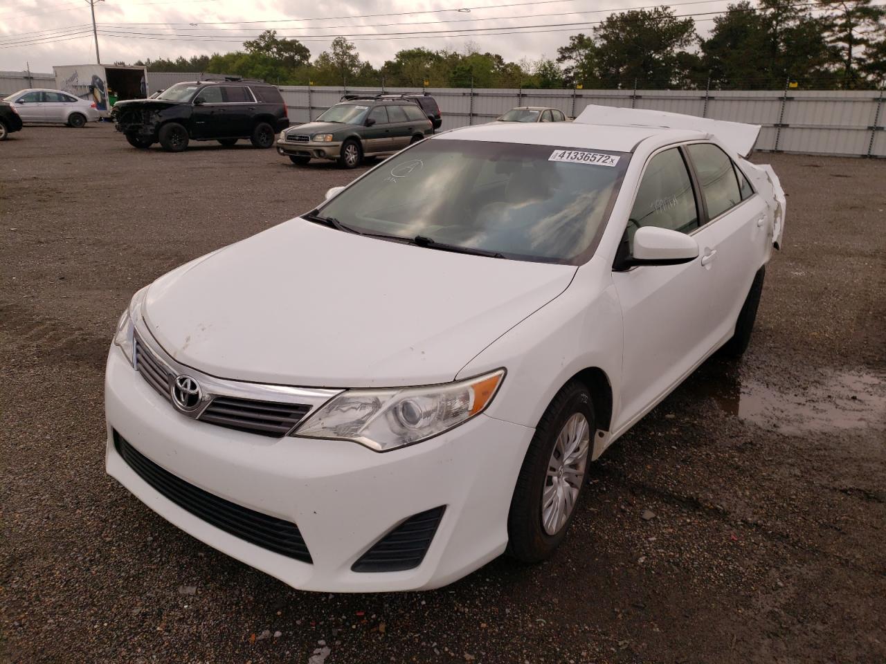 Photo 2 from auction – 2014 TOYOTA CAMRY L with VIN 4T4BF1FK7ER359370