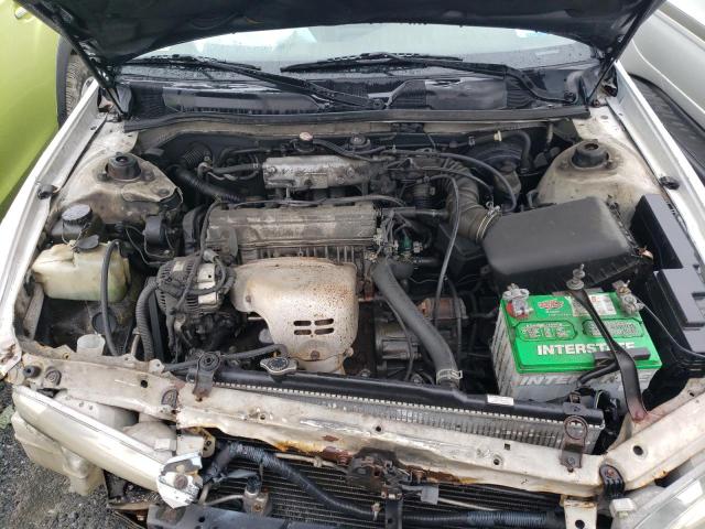 Photo 7 from auction – 2000 TOYOTA CAMRY CE with VIN 4T1BG22K9YU968550