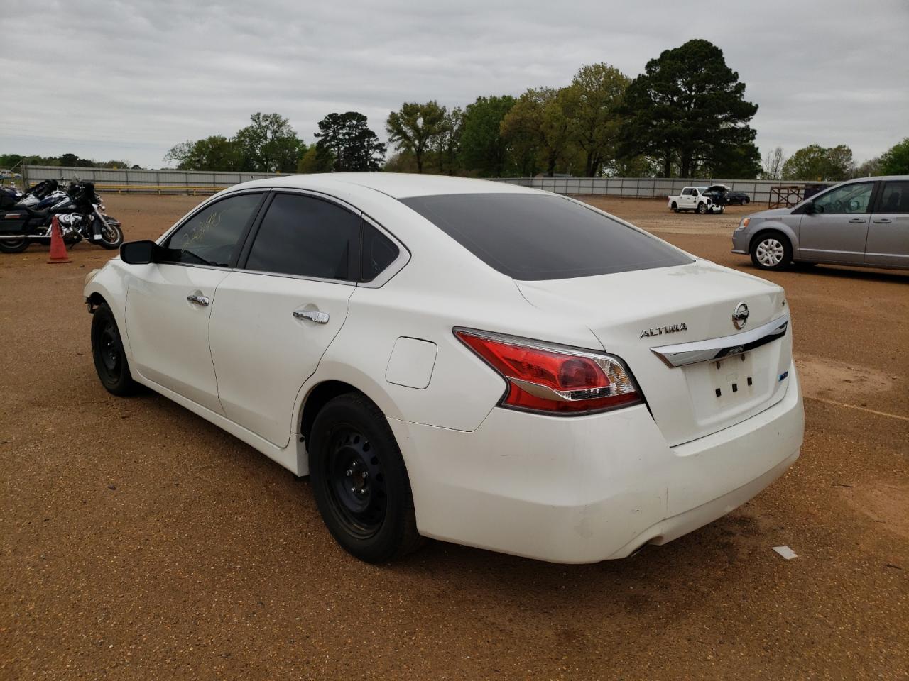 Photo 3 from auction – 2014 NISSAN ALTIMA 2.5 with VIN 1N4AL3AP4EN336713