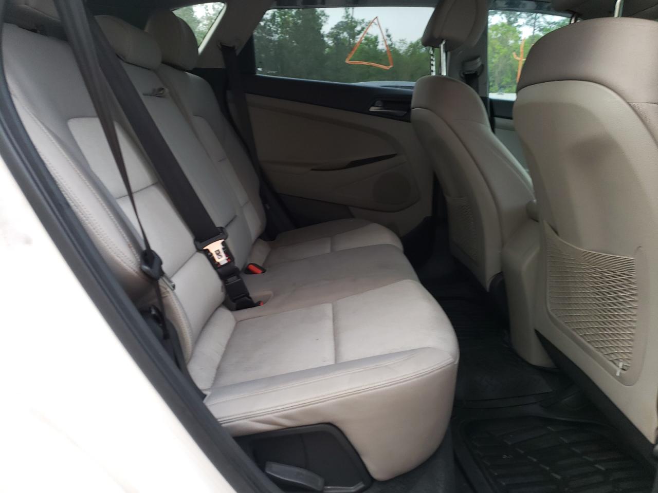 Photo 6 from auction – 2016 HYUNDAI TUCSON LIM with VIN KM8J33A41GU094113