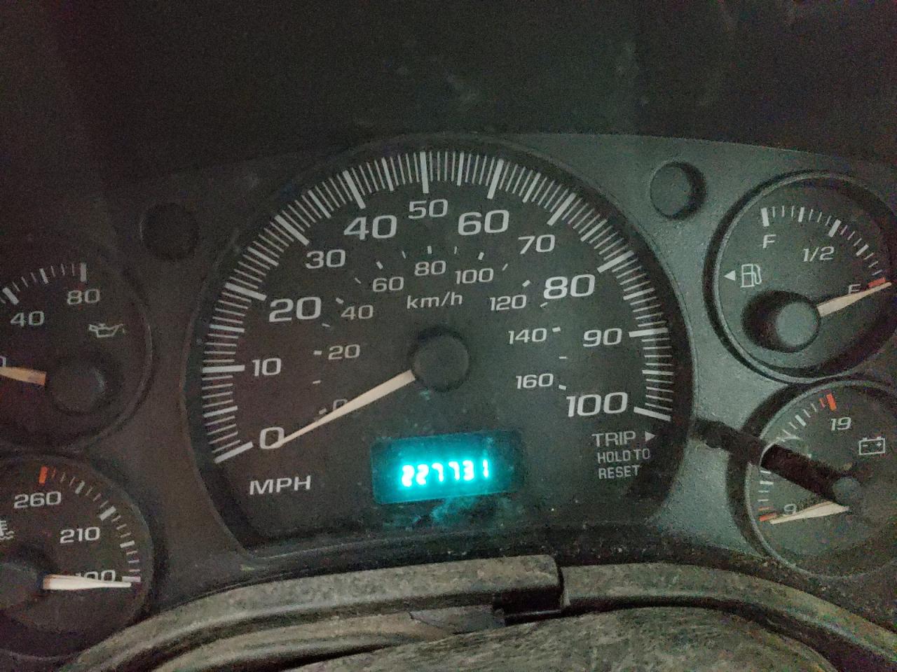 Photo 8 from auction – 2005 CHEVROLET EXPRESS with VIN 1GCHG39U951253518