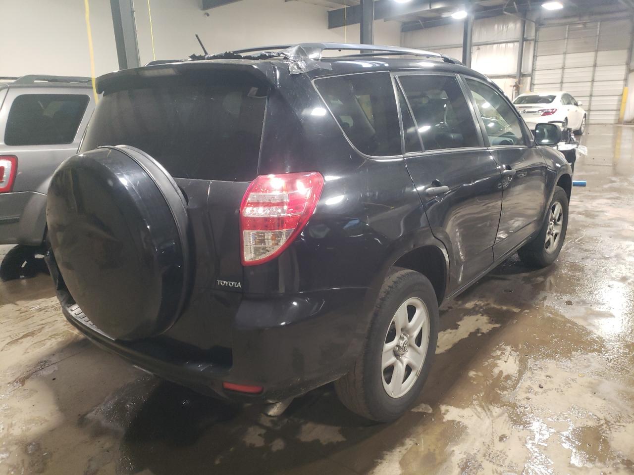 Photo 4 from auction – 2011 TOYOTA RAV4 with VIN 2T3ZF4DV6BW066151