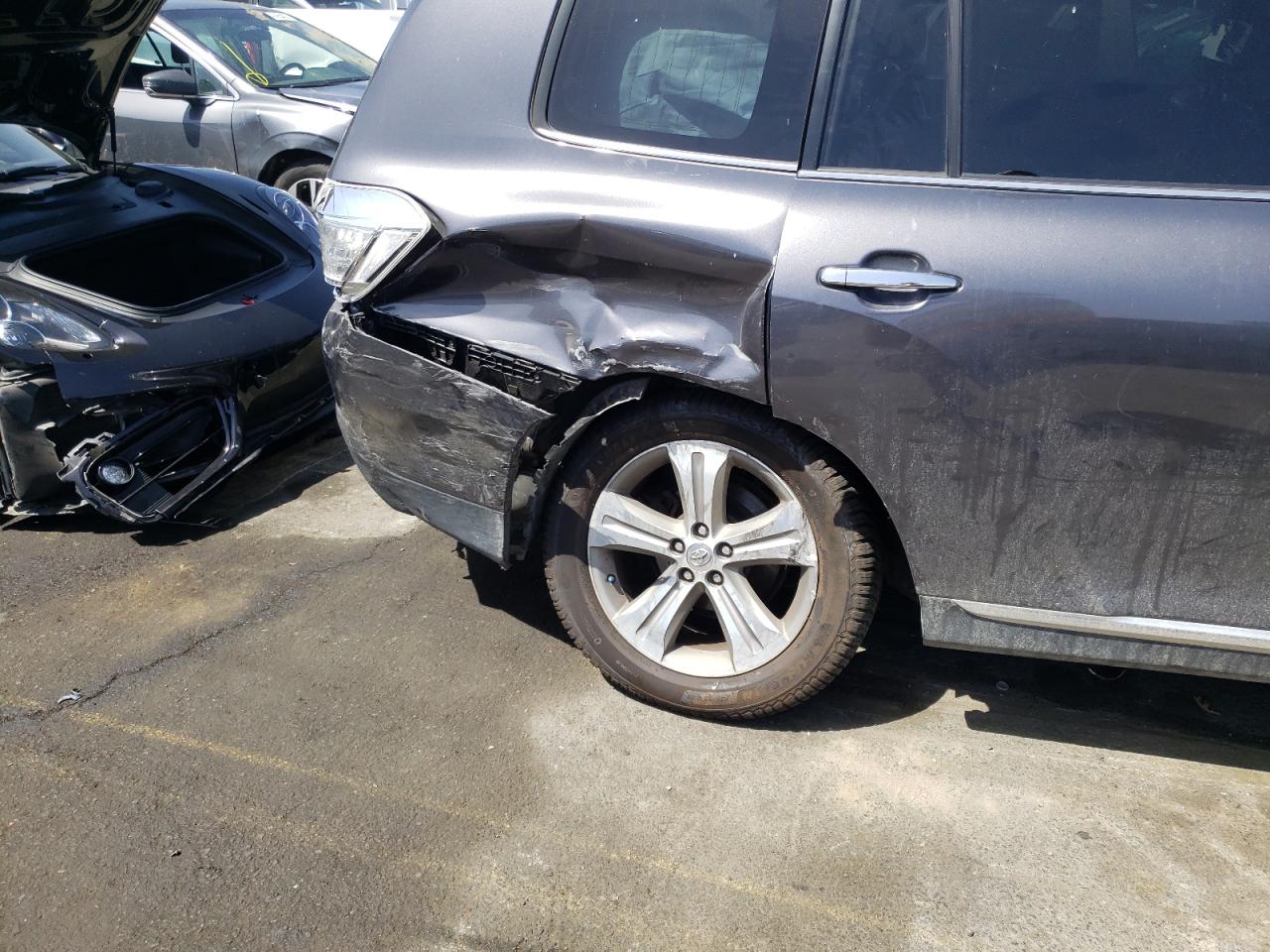 Photo 9 from auction – 2012 TOYOTA HIGHLANDER with VIN 5TDDK3EH8CS132484