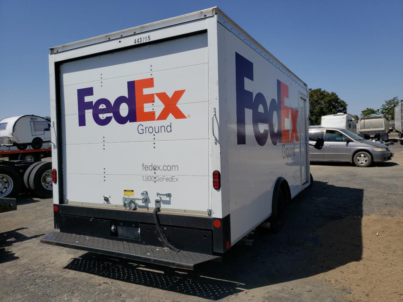 Photo 4 from auction – 2021 FORD ECONOLINE with VIN 1FDWE3FK9MDC13352