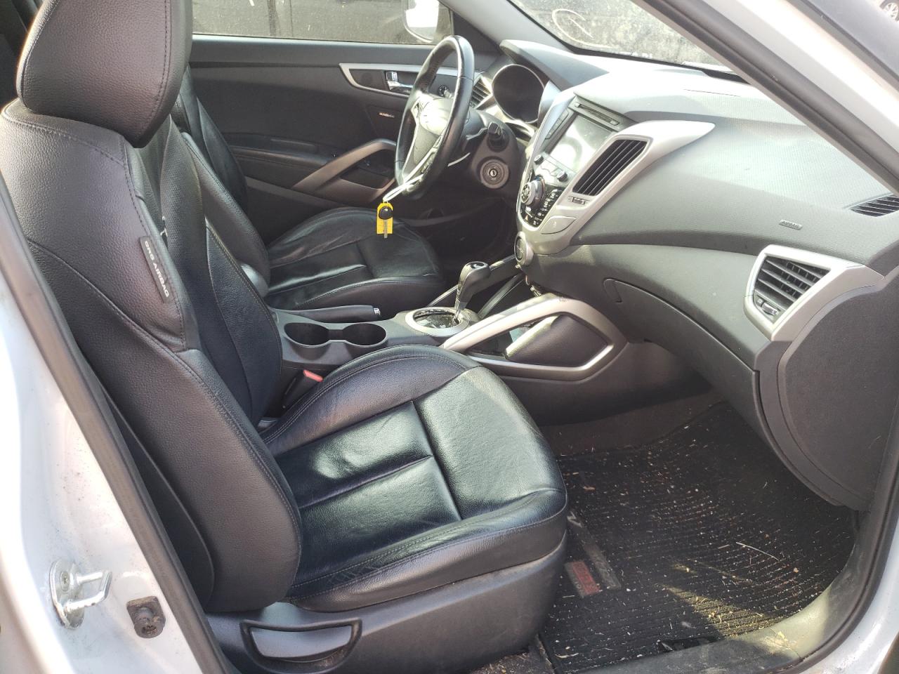 Photo 5 from auction – 2014 HYUNDAI VELOSTER with VIN KMHTC6AD7EU213290