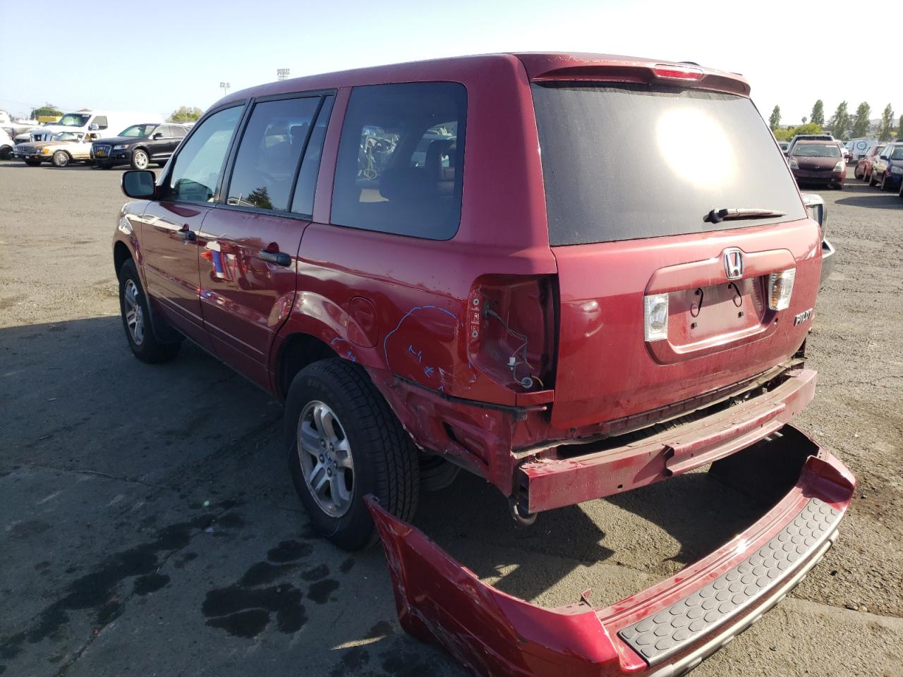 Photo 3 from auction – 2005 HONDA PILOT EXL with VIN 2HKYF18515H553340