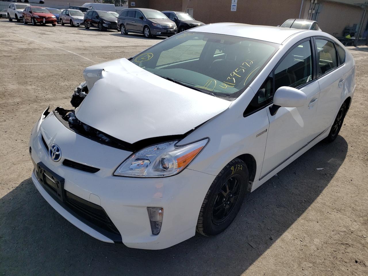 Photo 2 from auction – 2014 TOYOTA PRIUS with VIN JTDKN3DU8E0382035
