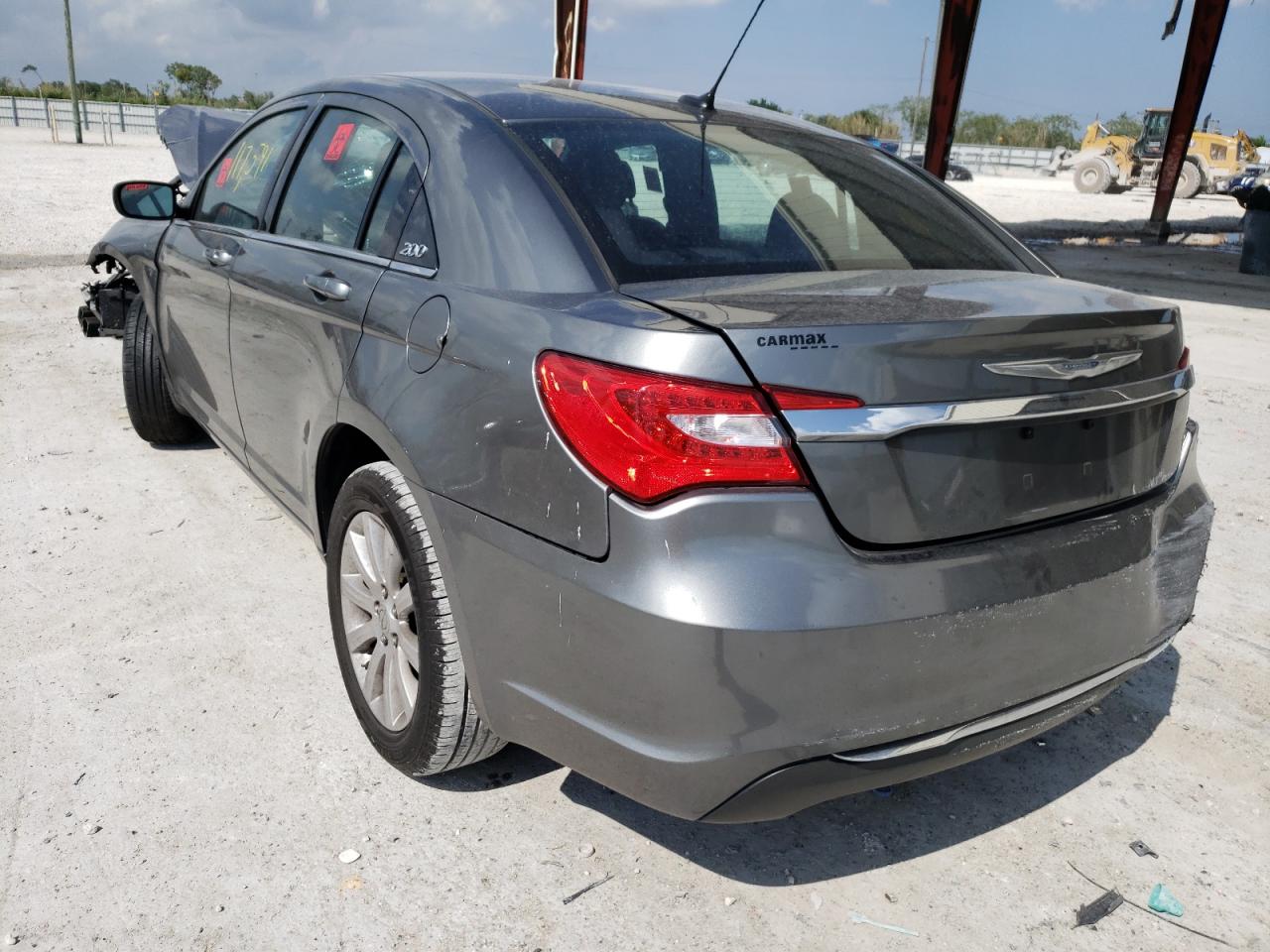 Photo 3 from auction – 2013 CHRYSLER 200 TOURIN with VIN 1C3CCBBB0DN592642