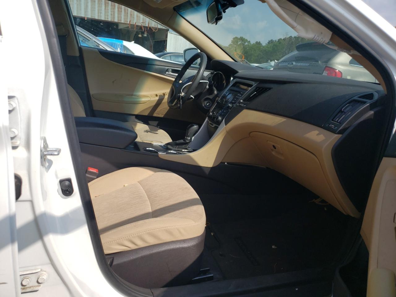 Photo 5 from auction – 2013 HYUNDAI SONATA GLS with VIN 5NPEB4AC8DH711065