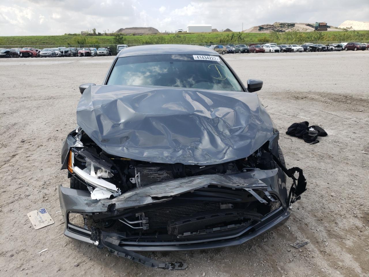 Photo 9 from auction – 2017 VOLKSWAGEN JETTA with VIN 3VW2B7AJ5HM372667