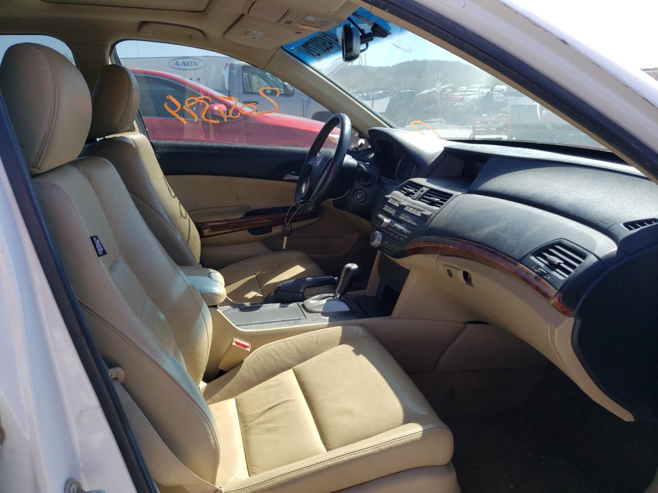 Photo 5 from auction – 2012 HONDA ACCORD EXL with VIN 1HGCP3F81CA016764