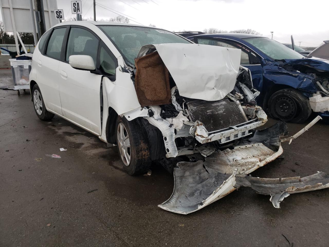 HONDA FIT 2013 with VIN JHMGE8G3XDC073250 - Photo from auction