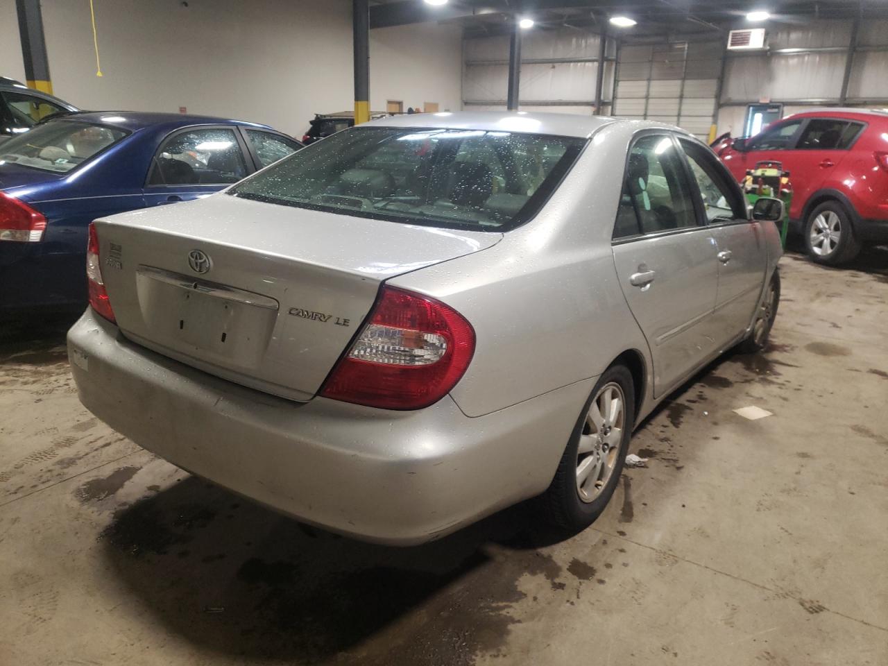 Photo 4 from auction – 2004 TOYOTA CAMRY LE with VIN 4T1BF30K94U578554