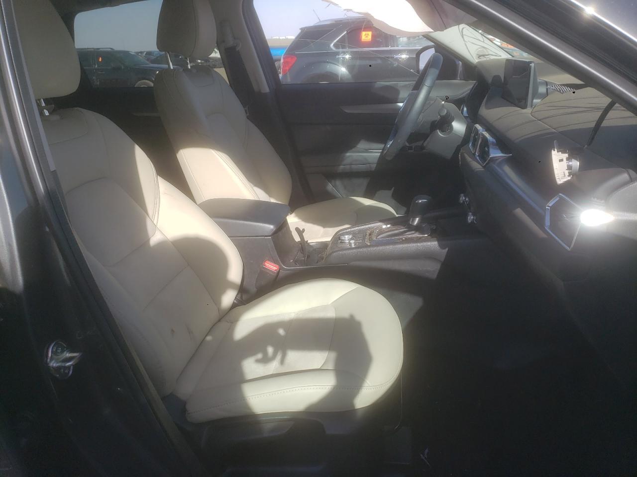 Photo 5 from auction – 2021 MAZDA CX-5 TOURI with VIN JM3KFBCM4M0499786