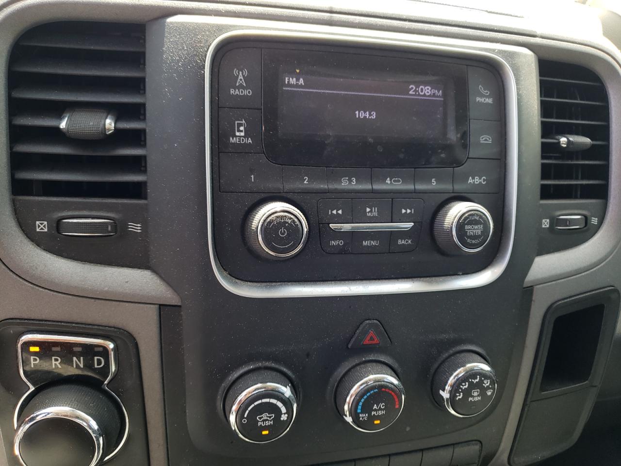 Photo 9 from auction – 2018 RAM 1500 ST with VIN 1C6RR7FT1JS282329