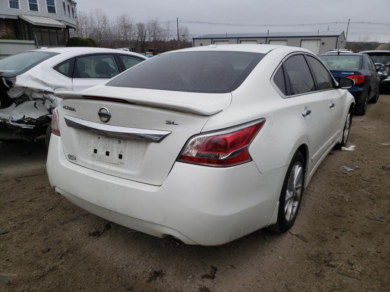 Photo 4 from auction – 2015 NISSAN ALTIMA 2.5 with VIN 1N4AL3AP0FN886136