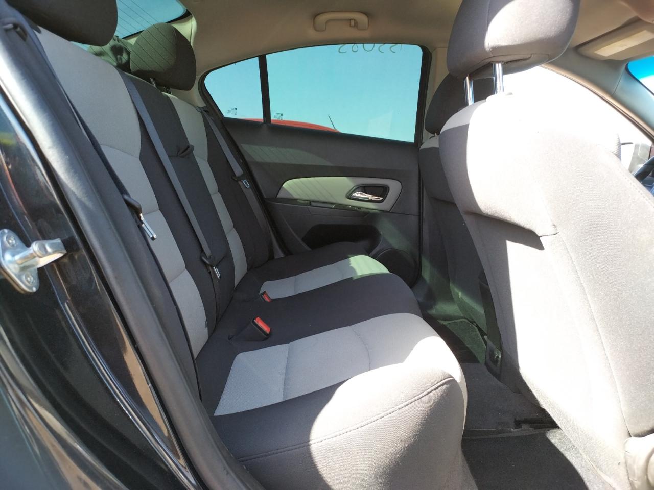 Photo 6 from auction – 2012 CHEVROLET CRUZE LS with VIN 1G1PC5SH7C7350137