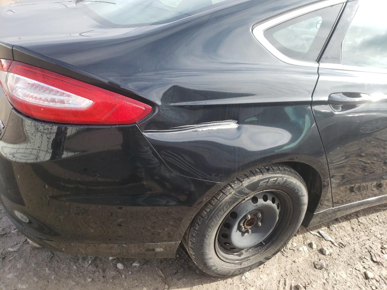 Photo 9 from auction – 2014 FORD FUSION SE with VIN 3FA6P0HD8ER102575