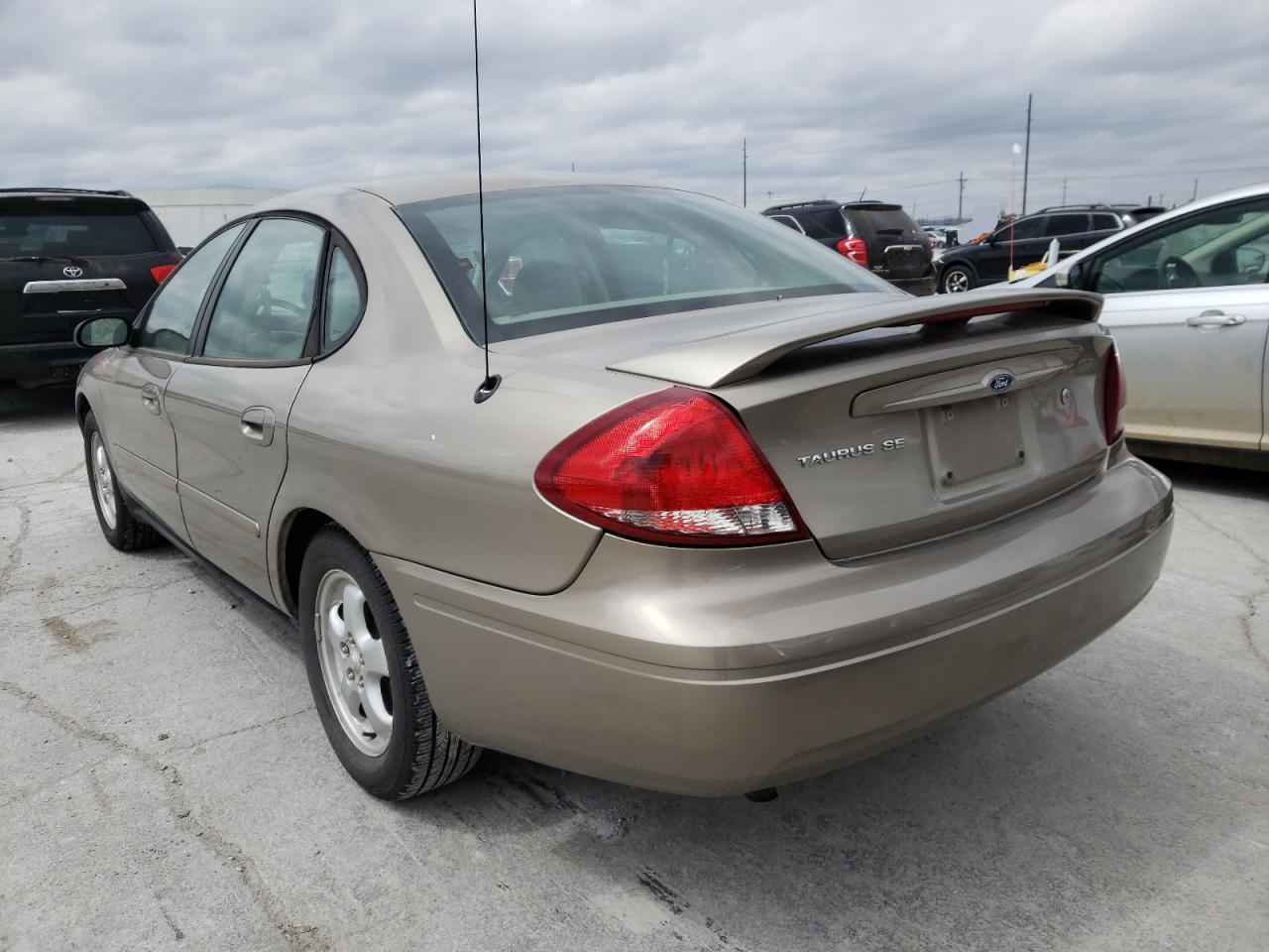 Photo 3 from auction – 2005 FORD TAURUS SE with VIN 1FAFP53275A269376