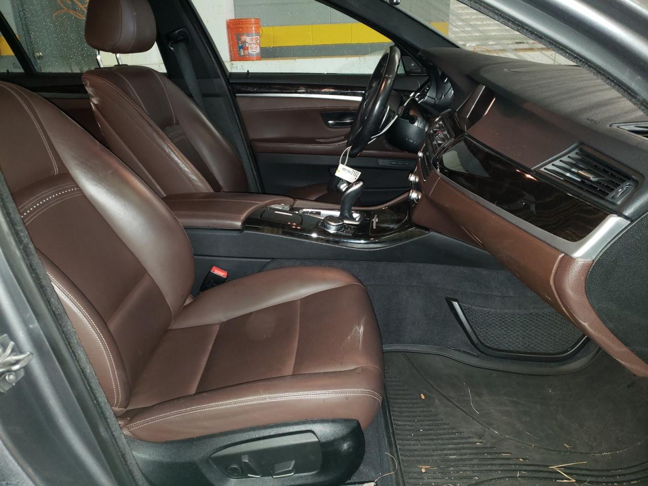 Photo 5 from auction – 2016 BMW 535 I with VIN WBA5B1C56GG553487