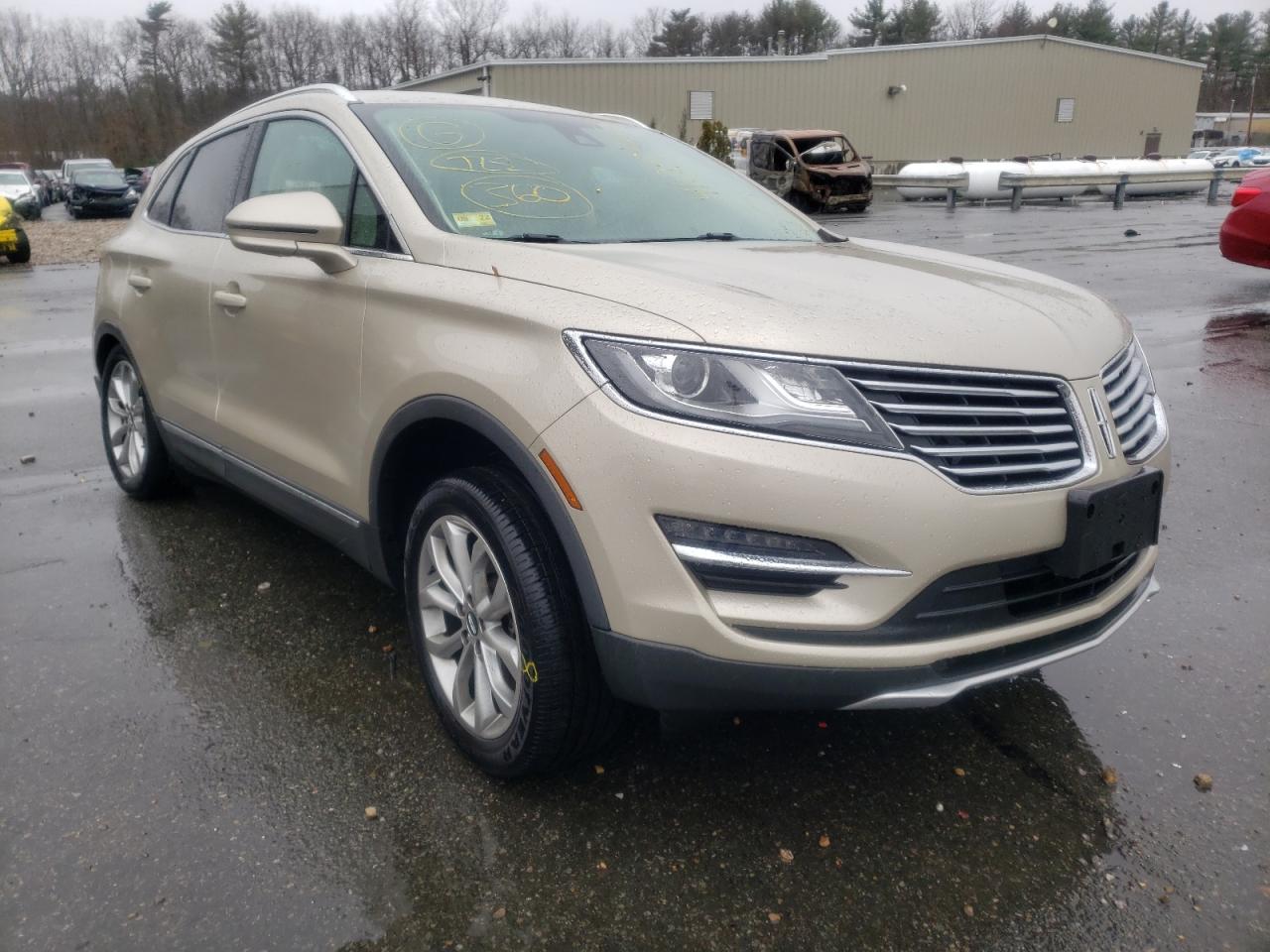 LINCOLN MKC SELECT 2017 with VIN 5LMCJ2D91HUL57716 - Photo from auction