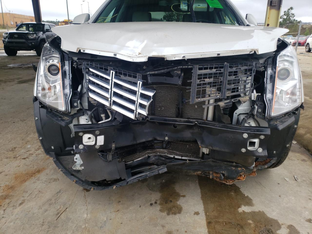 Photo 9 from auction – 2013 CADILLAC SRX with VIN 3GYFNAE33DS529973