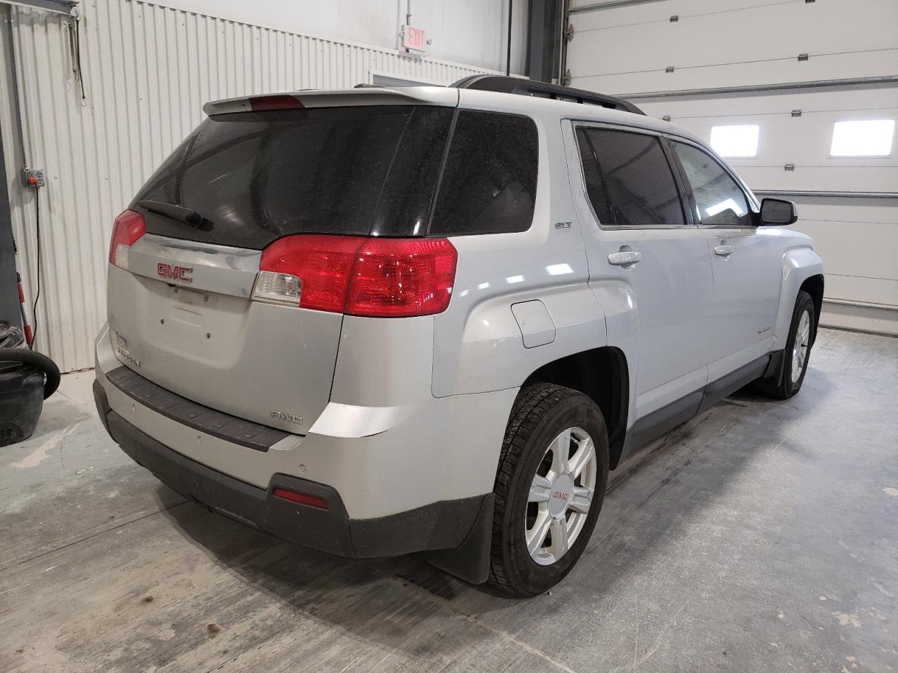 Photo 4 from auction – 2015 GMC TERRAIN SL with VIN 2GKFLXEK5F6348742