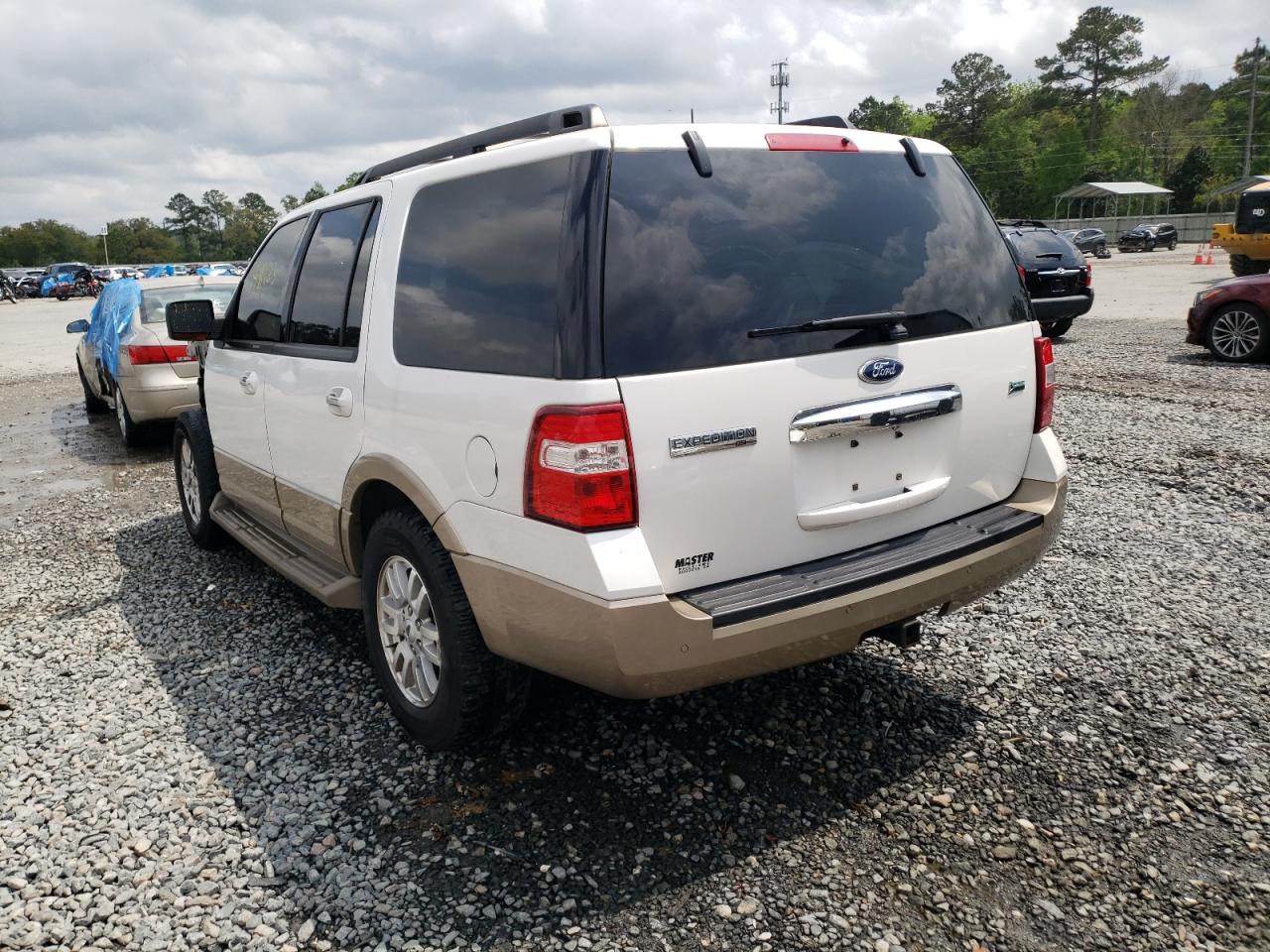 Photo 3 from auction – 2011 FORD EXPEDITION with VIN 1FMJU1H55BEF02020