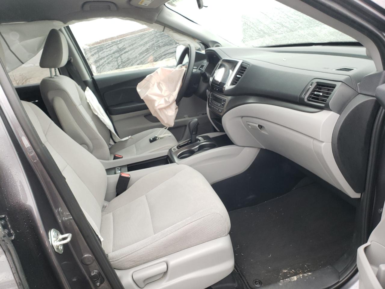 Photo 5 from auction – 2017 HONDA PILOT EX with VIN 5FNYF5H3XHB047286