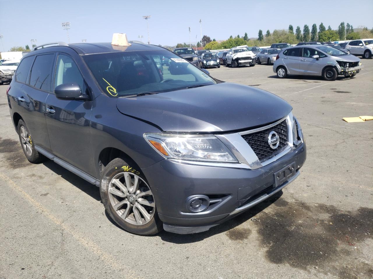 NISSAN PATHFINDER 2013 with VIN 5N1AR2MMXDC678547 - Photo from auction