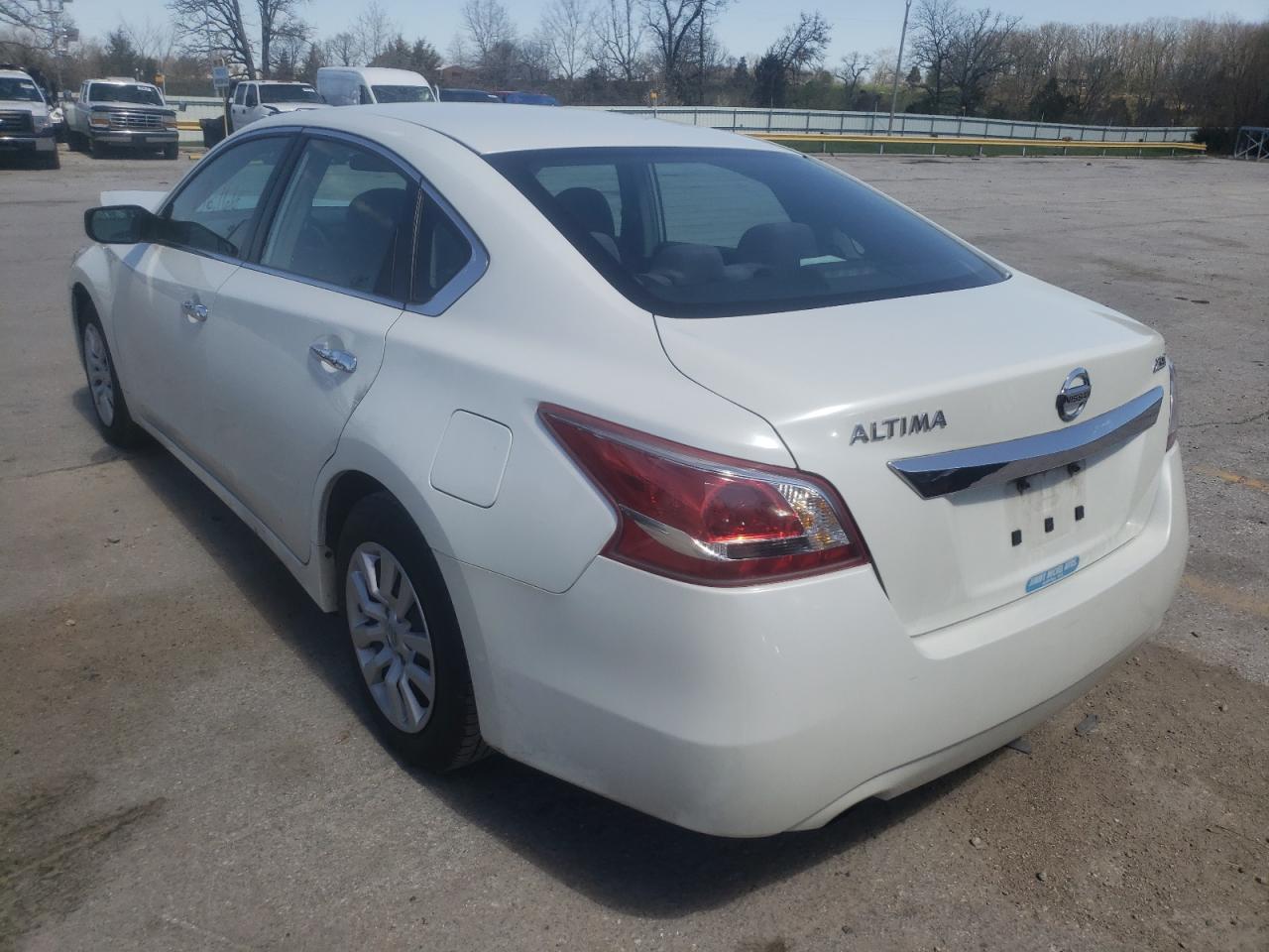 Photo 3 from auction – 2013 NISSAN ALTIMA 2.5 with VIN 1N4AL3AP9DC110211