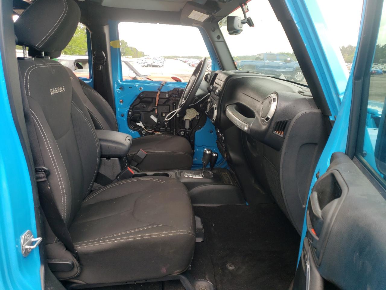 Photo 5 from auction – 2017 JEEP WRANGLER U with VIN 1C4BJWEG3HL725441